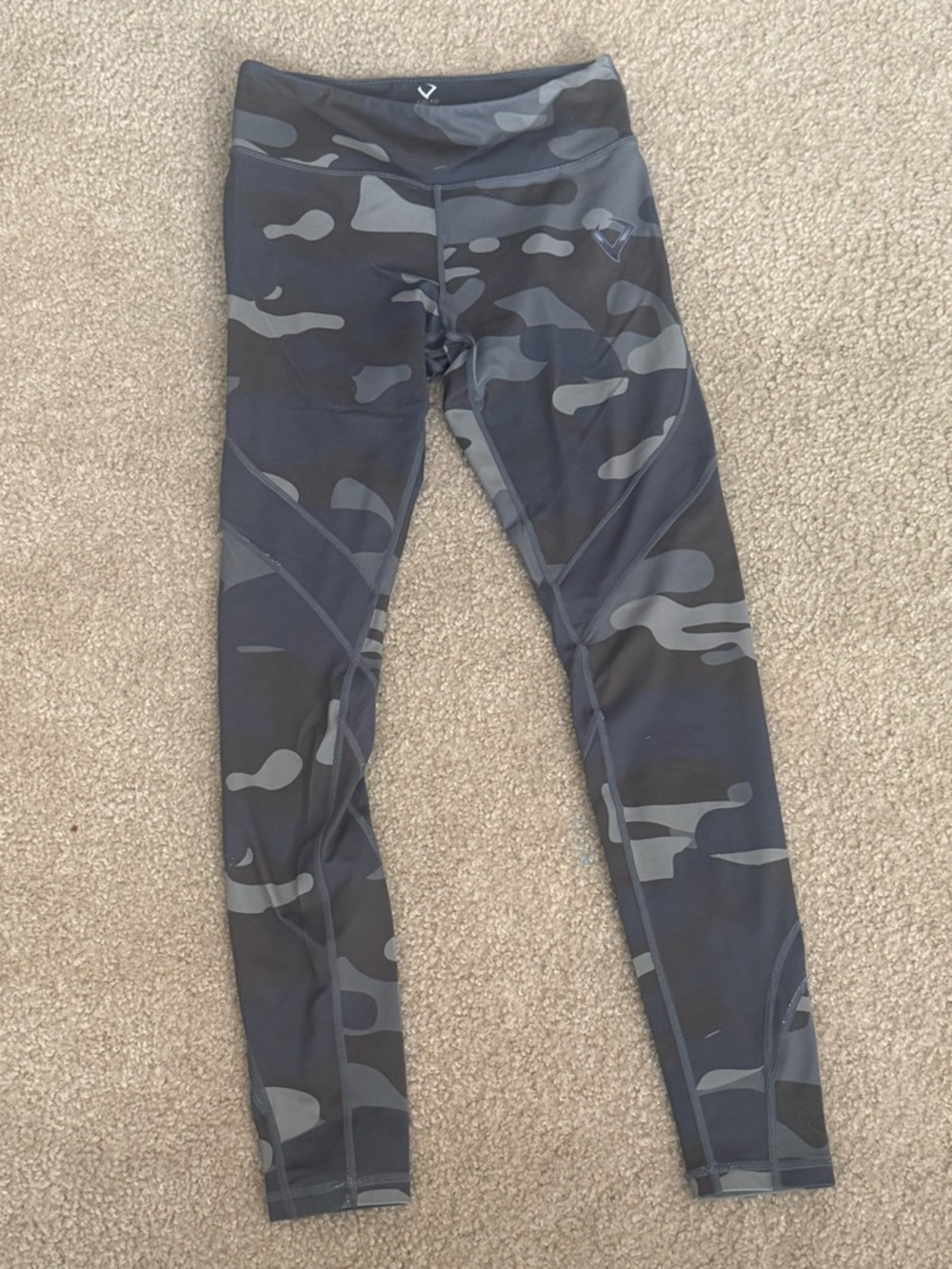 High-Waist Camouflage Performance Leggings - Black/Grey